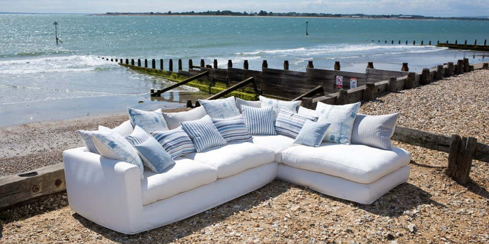 Coastal settee deals