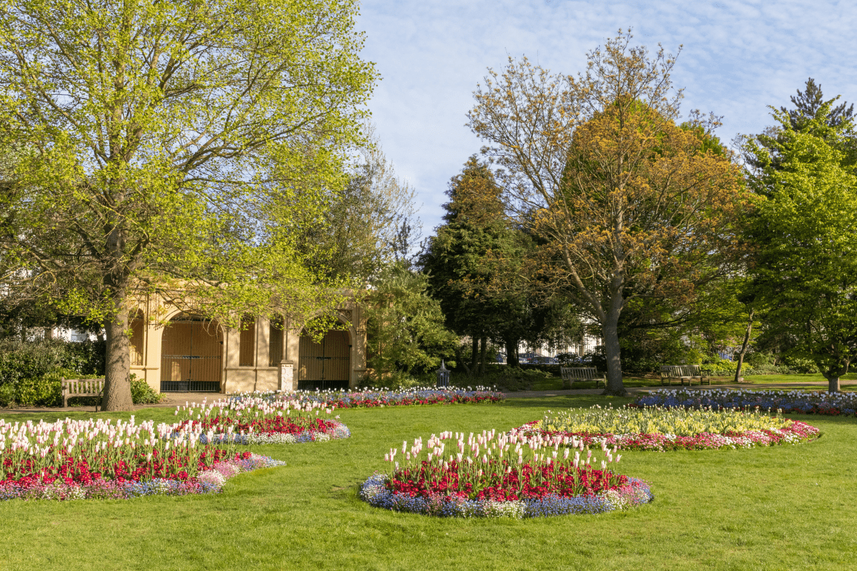 Jephson Gardens