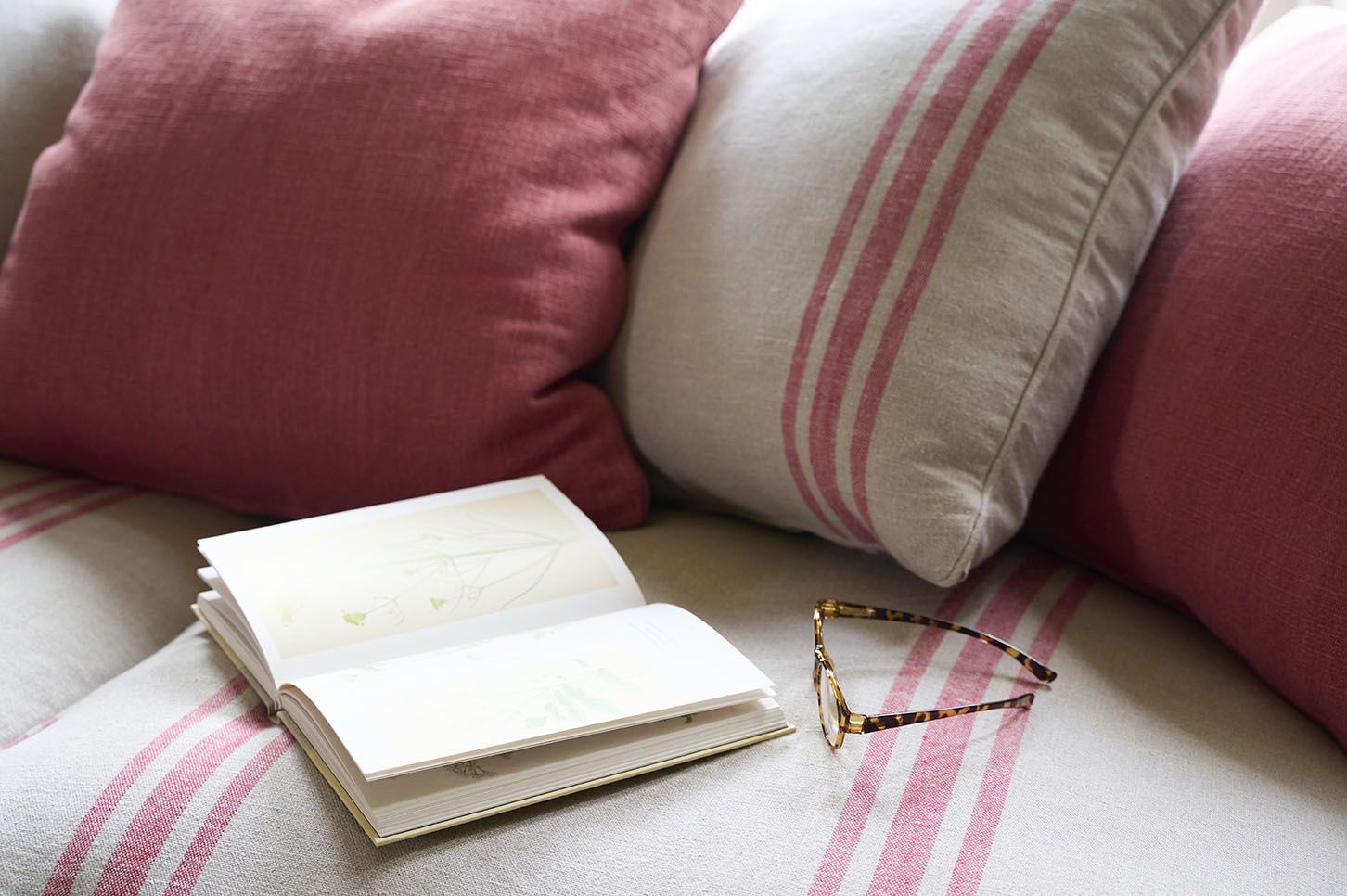 Inspiration - The Most Common Sofa Cushion Filling