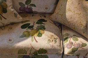 A Sofas & Stuff buying guide for velvet upholstery